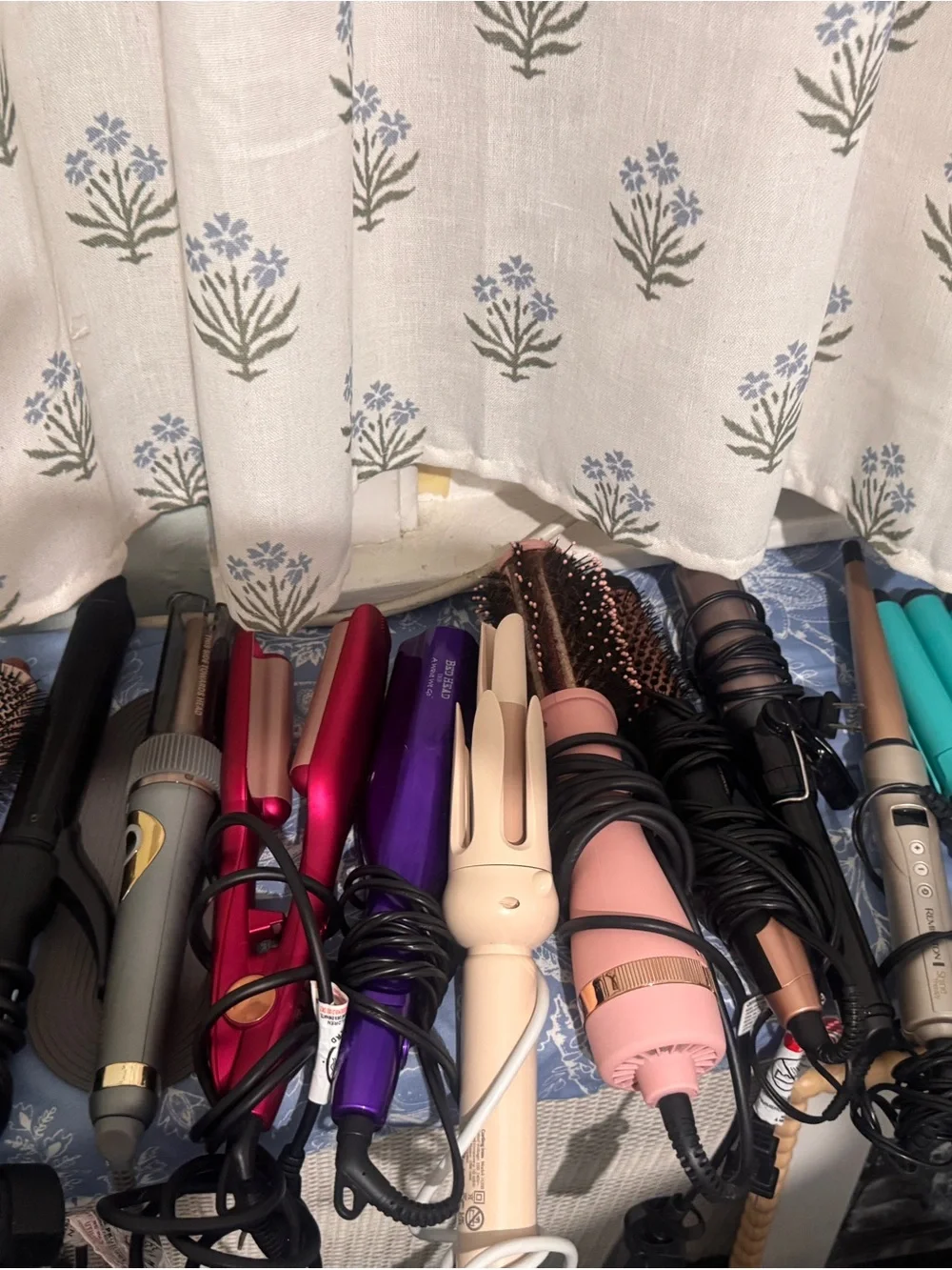 Assorted Women’s Hair Tools